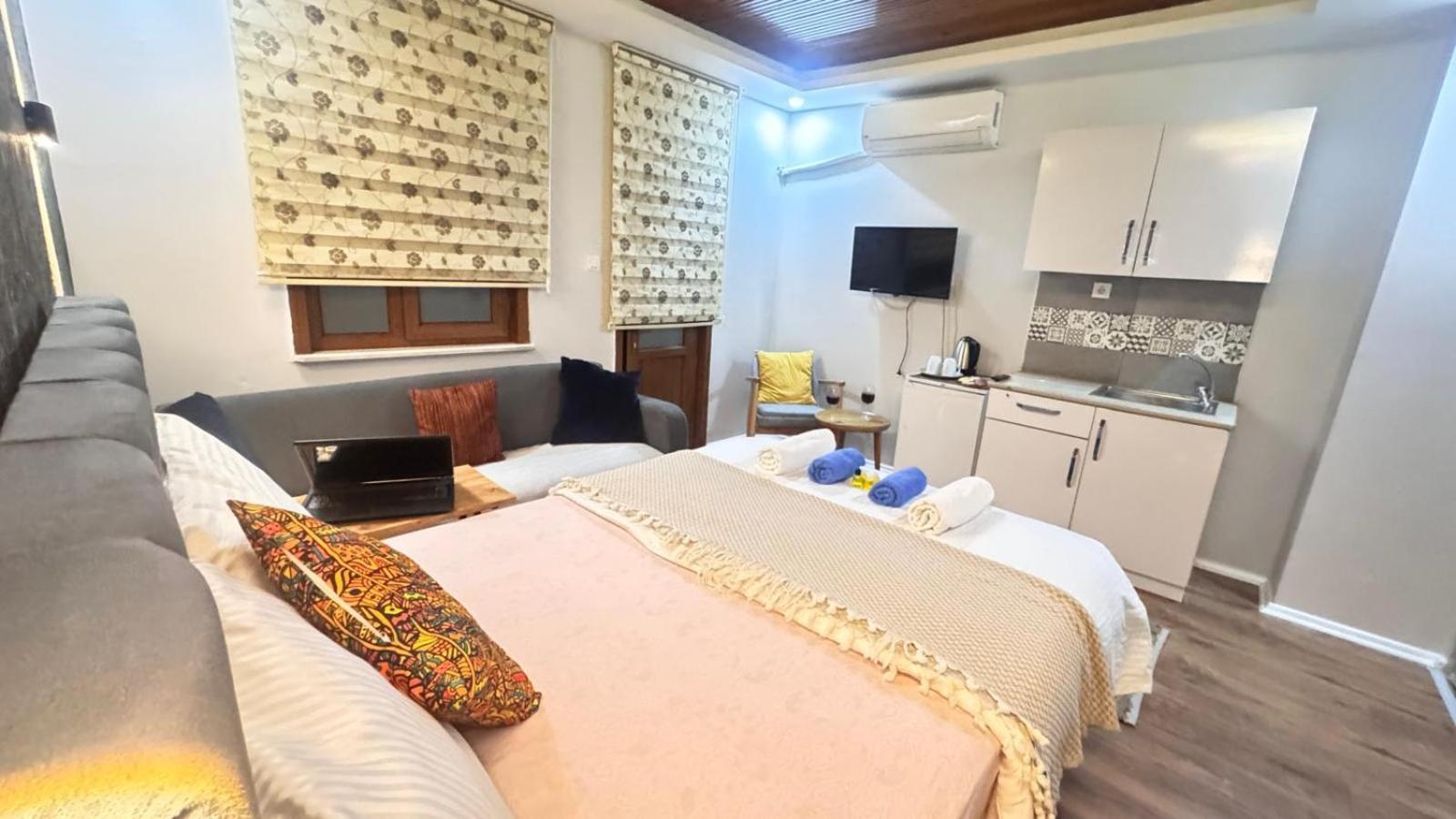 Taksim Camellia Suit Istanbul Exterior photo